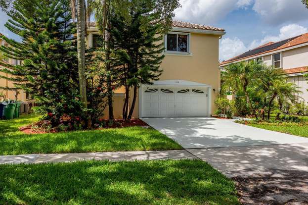 11038 Nashville Dr Cooper City Fl 33026 Mls A10884105 Redfin