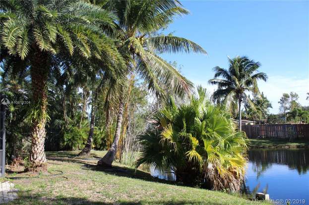 7000 Nw 21st St Sunrise Fl Mls A Redfin