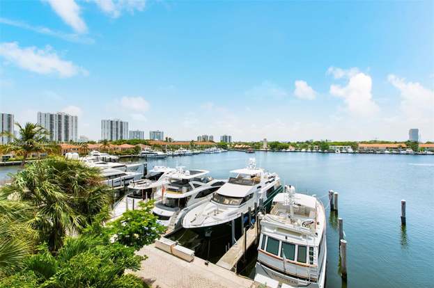 3750 yacht club drive aventura