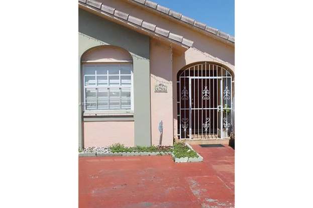 6966 W 25 Th Ct Hialeah Gardens Fl 33016 Mls A10079701 Redfin