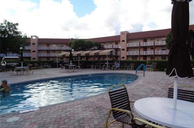 9581 Sunrise Lakes Blvd 303 Sunrise Fl 33322 1 Bed 1 5 Baths