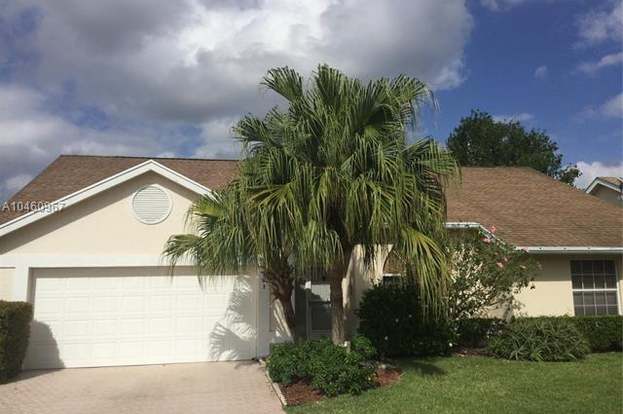 121 Adobe Cir Jupiter Fl 33458 Mls A10460967 Redfin