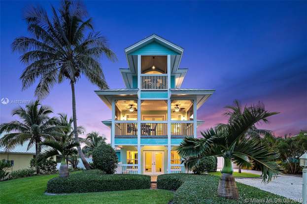 4492 Ne Skyline Jensen Beach Fl 34957 Mls A10724978 Redfin