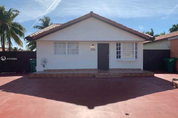 8980 Nw 116th St Hialeah Gardens Fl 33018 Mls A10782984 Redfin