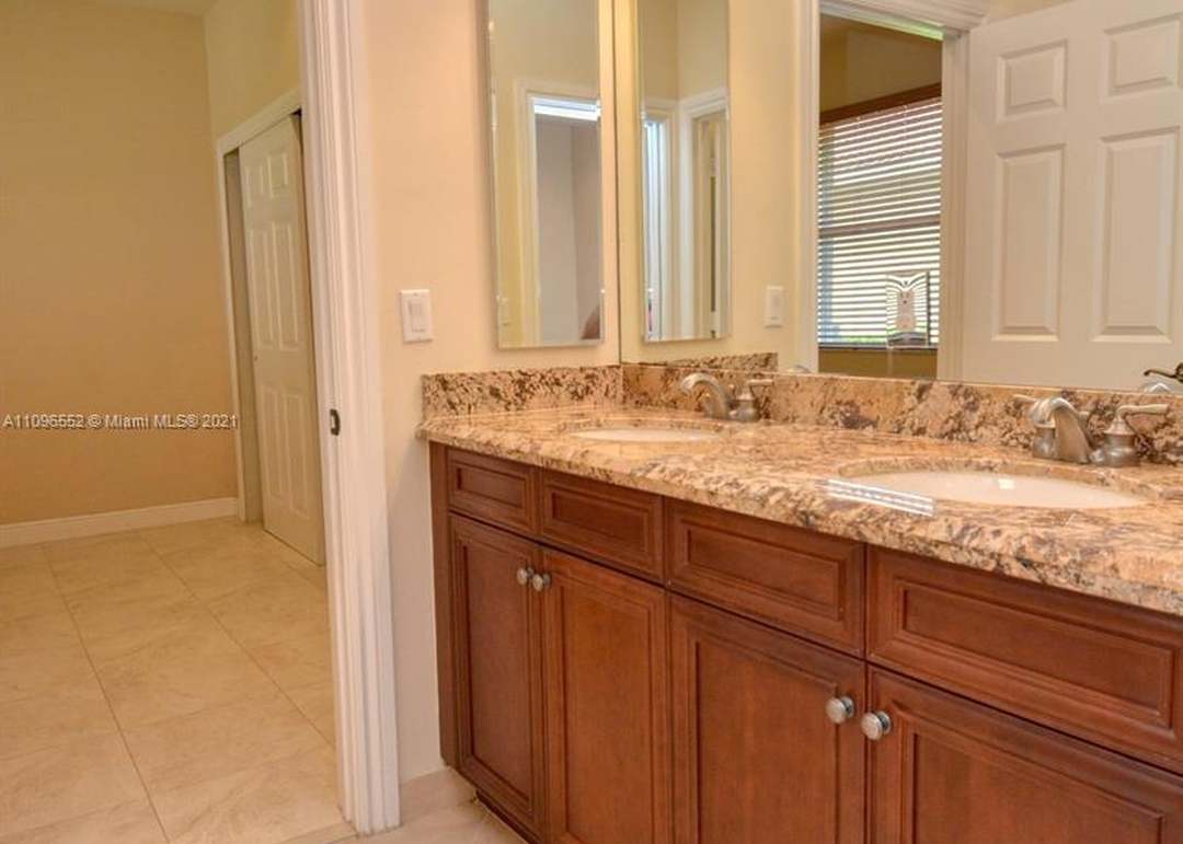 11681 SW Rossano Ln, Port St. Lucie, FL 34987