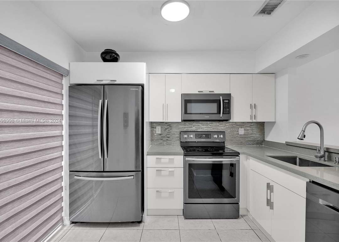 10300 SW 154th Cir Ct #18, Miami, FL 33196