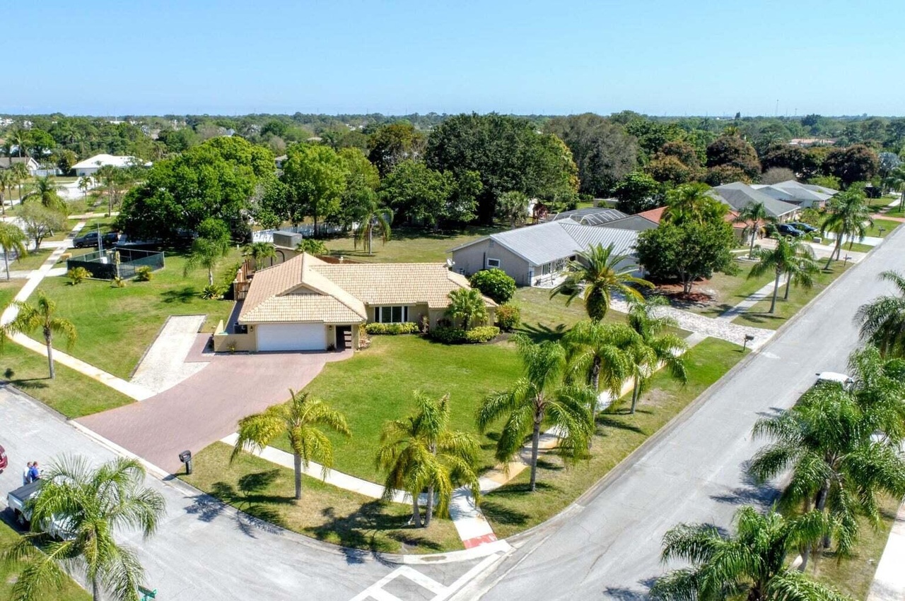 1802 SE Hanby Ave, Port Saint Lucie, FL 34952 MLS RX10891016 Redfin