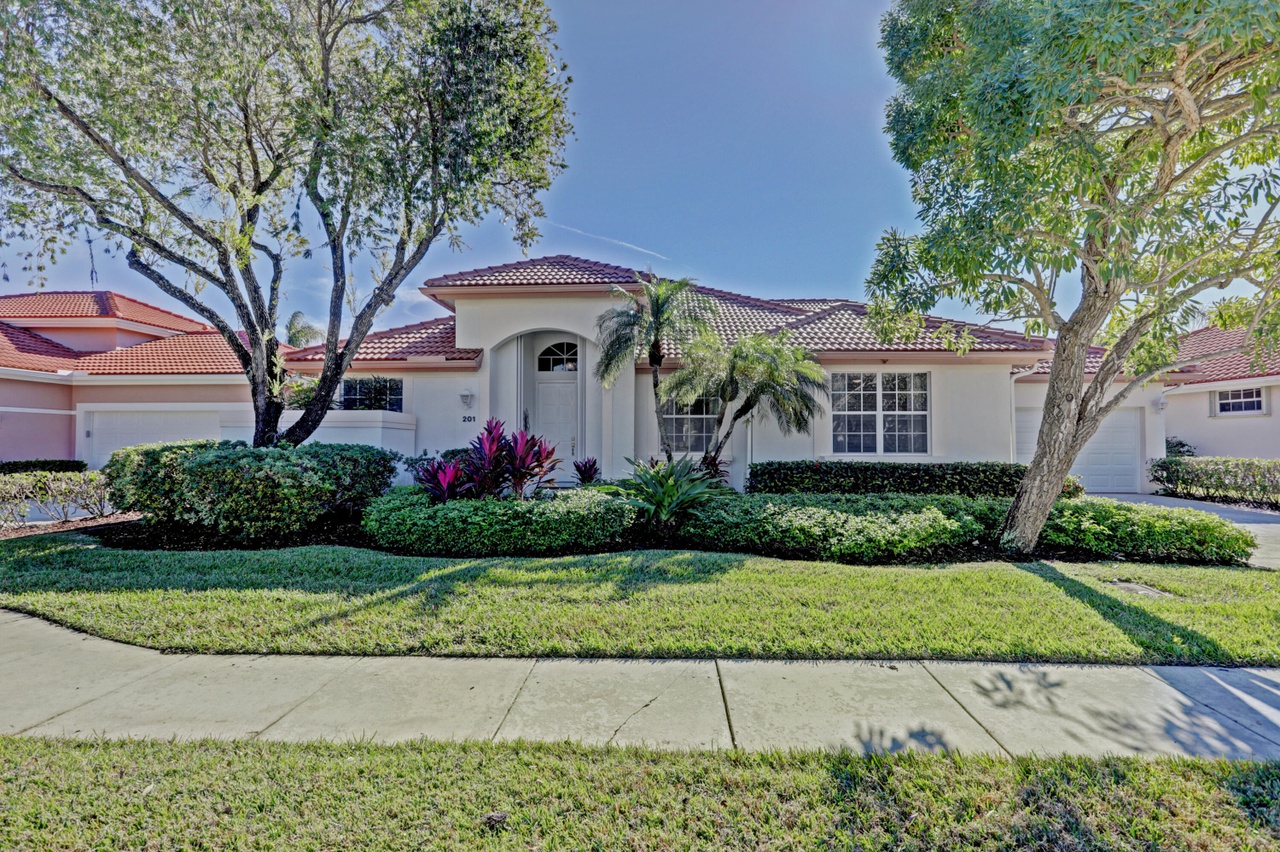 201 Eagleton Estate Blvd, Palm Beach Gardens, FL 33418