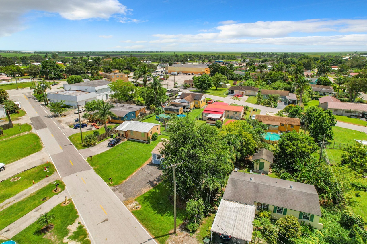 555 SE 4th St, Belle Glade, FL 33430 MLS RX10914542 Redfin