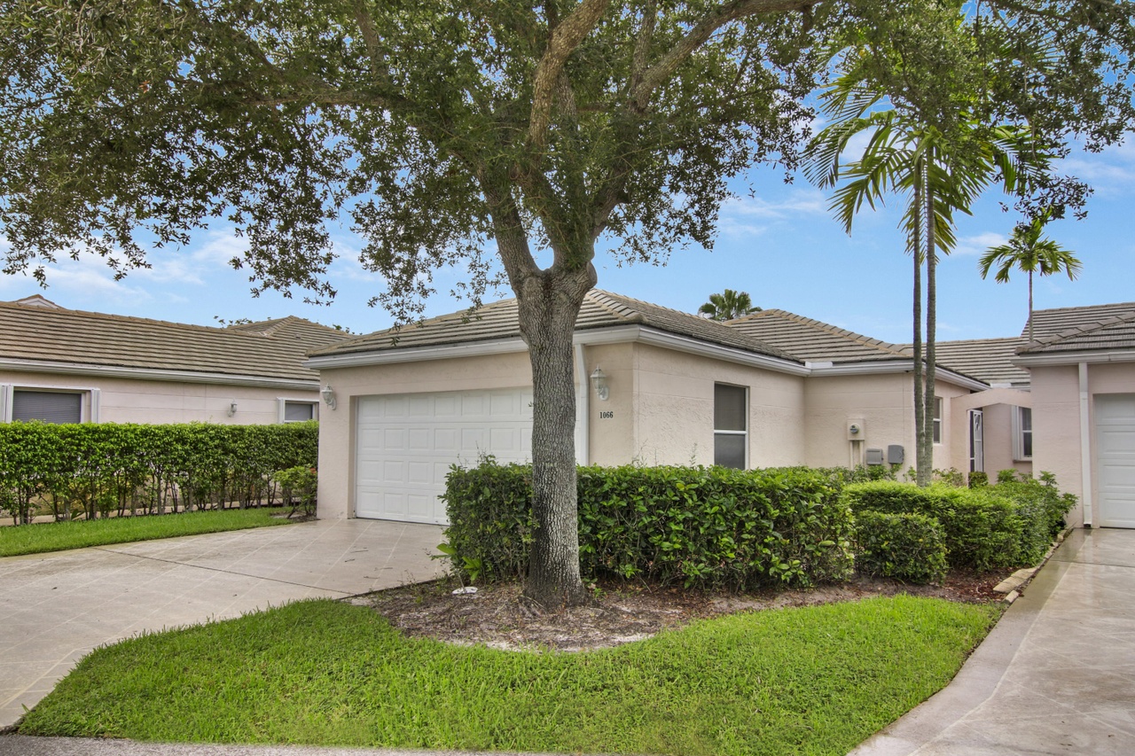 1066 Island Manor Dr Greenacres Fl Mls Rx Redfin