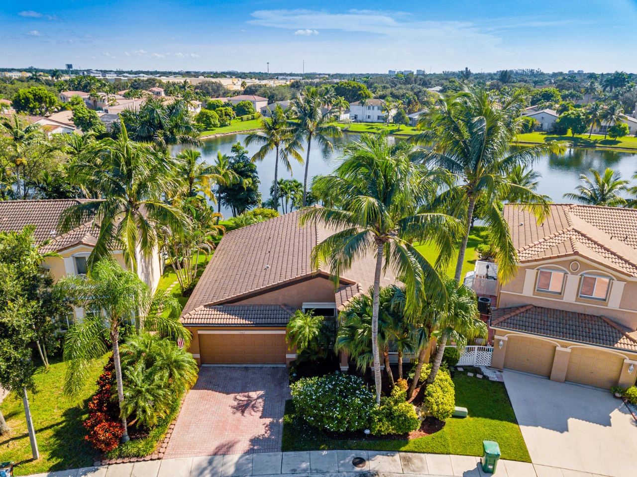 1564 E Harmony Lake Cir, Davie, FL 33324 MLS RX10656577 Redfin