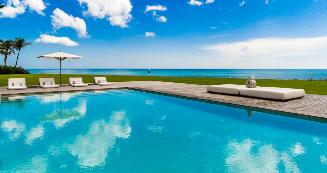 215 S Beach Rd, Hobe Sound, FL 33455 | MLS RX-10302646 | Redfin