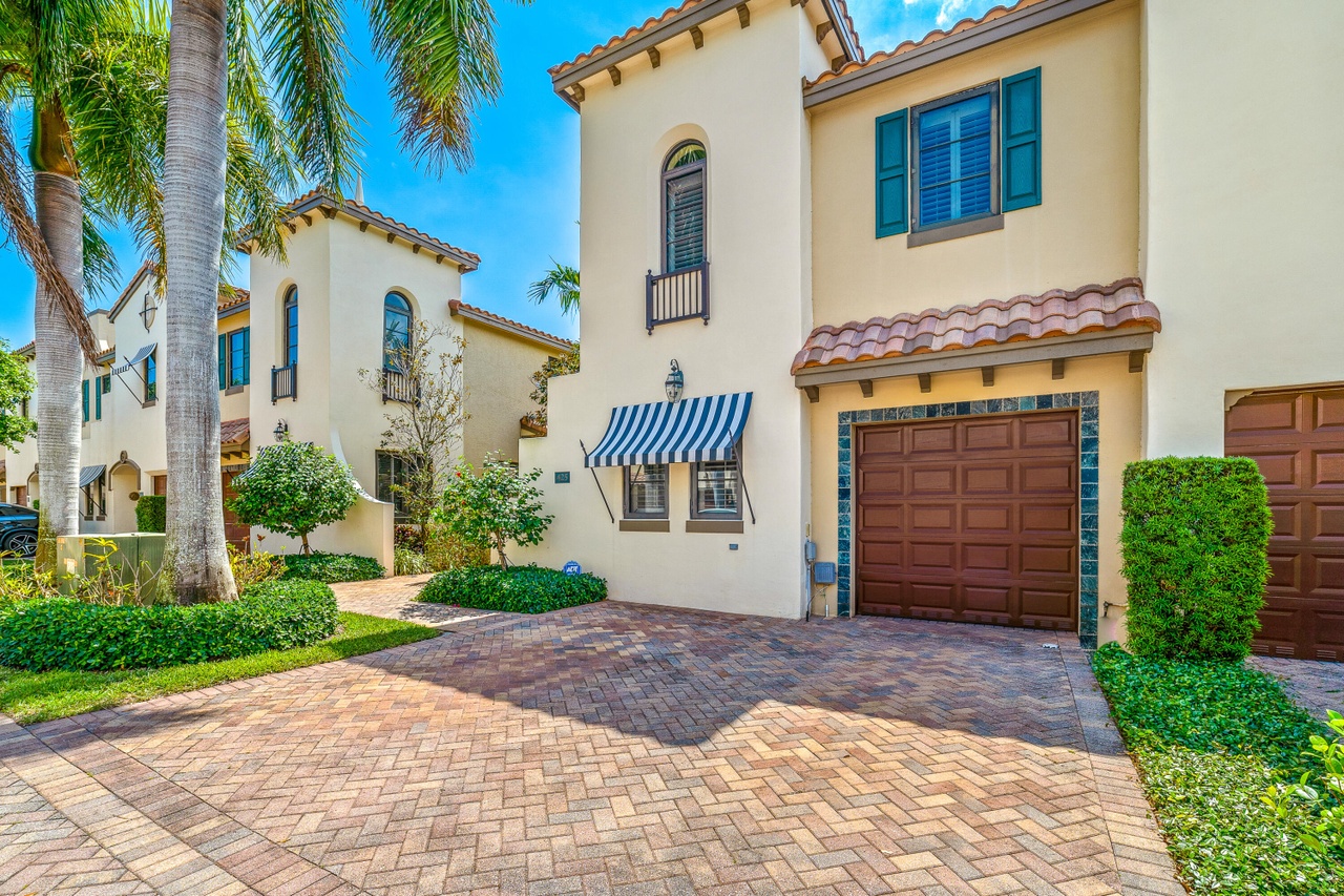 425 Via Villagio, Hypoluxo, FL 33462 MLS RX10702980 Redfin