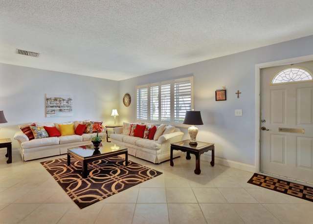 Property at 1316 SW 18th Ct SW, Boynton Beach, FL 33426, 2 beds, 2 baths