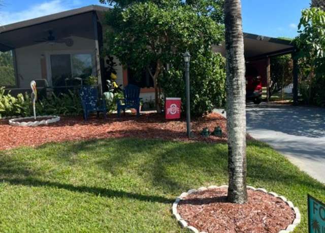 Property at 7058 SE Delegate St, Hobe Sound, FL 33455, 2 beds, 2 baths