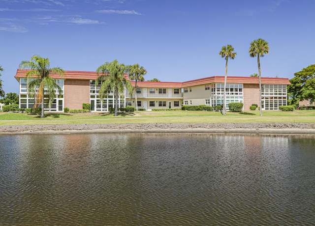 Property at 76 Royal Oak Dr #104, Vero Beach, FL 32962, 1 bed, 1 bath