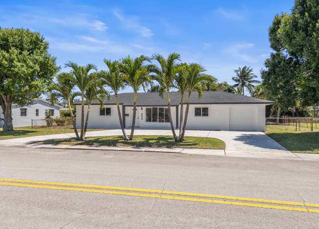 Property at 846 Foresteria Dr, Lake Park, FL 33403, 3 beds, 2 baths