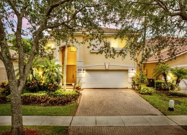 Property at 846 Gazetta Way, West Palm Beach, FL 33413, 4 beds, 2.5 baths