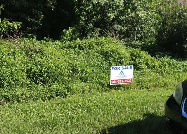 Property at 1981 SE Cheltenham St, Port Saint Lucie, FL 34952