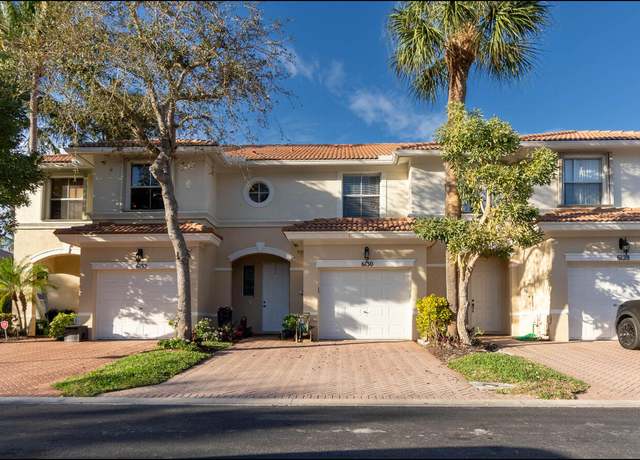 Property at 6130 Seminole Gardens Cir, Riviera Beach, FL 33418, 2 beds, 2.5 baths