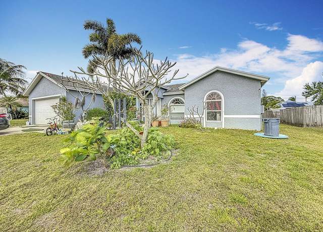 Property at 441 SE Starflower Ave, Port Saint Lucie, FL 34983, 3 beds, 2 baths