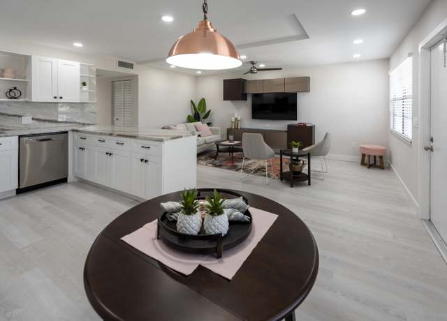 Property at 3049 Lincoln C, Boca Raton, FL 33434, 2 beds, 2 baths