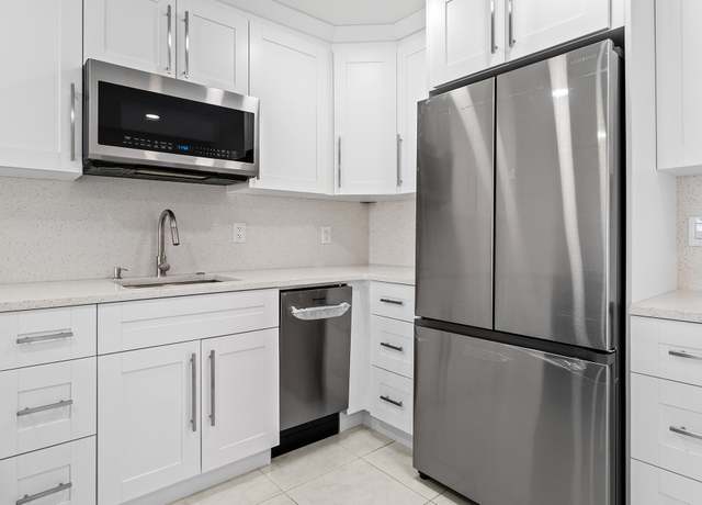 Property at 2716 Ponce De Leon Blvd, Delray Beach, FL 33445, 2 beds, 2 baths