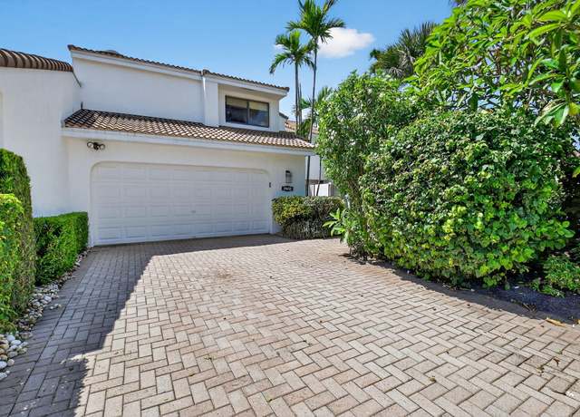 Property at 19652 Bay Cove Dr, Boca Raton, FL 33434, 3 beds, 2.5 baths
