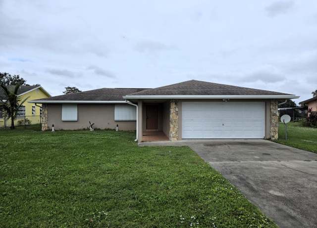 Property at 2907 SE 21st Ct, Okeechobee, FL 34974, 3 beds, 2 baths