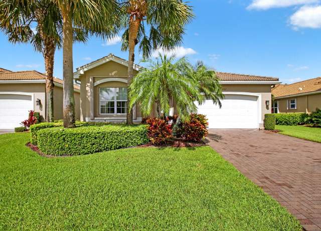 Property at 10767 Carmelcove Cir, Boynton Beach, FL 33473, 3 beds, 2.5 baths