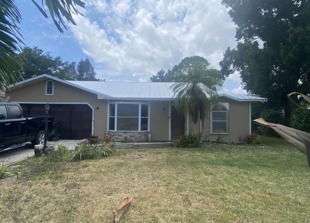 Property at 7001 Lakeland Blvd, Fort Pierce, FL 34951, 3 beds, 2 baths