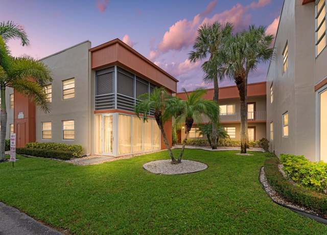 Property at 213 Piedmont E, Delray Beach, FL 33484, 2 beds, 2 baths