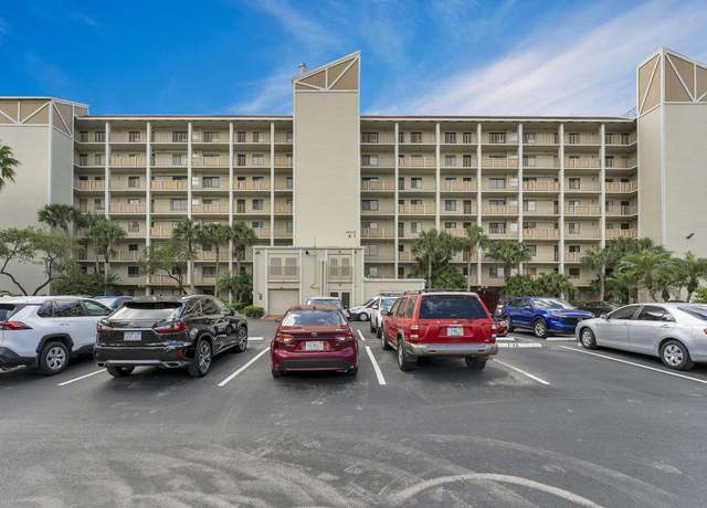 Property at 14475 Strathmore Ln #703, Delray Beach, FL 33446, 2 beds, 2 baths