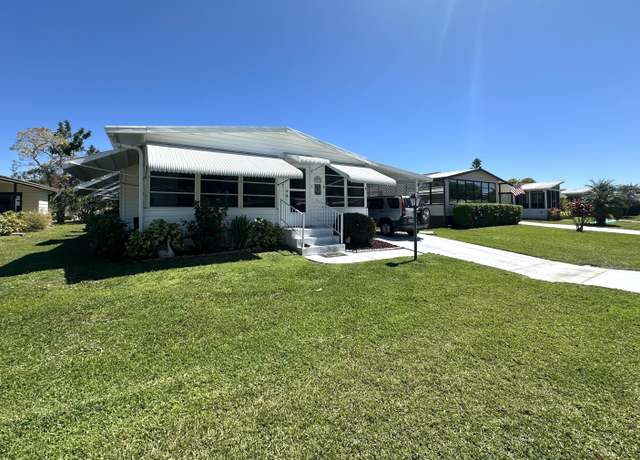 Property at 8204 W Bitterbush Ln, Port Saint Lucie, FL 34952, 2 beds, 2 baths
