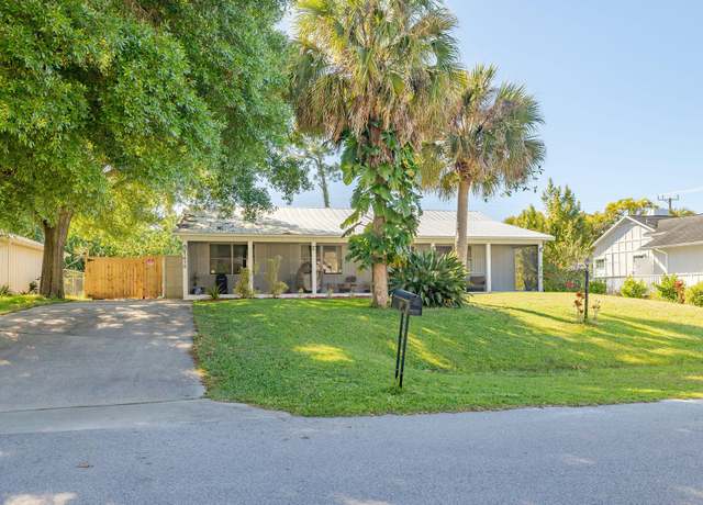 Property at 1415 16th Ct SW, Vero Beach, FL 32962, 3 beds, 2 baths
