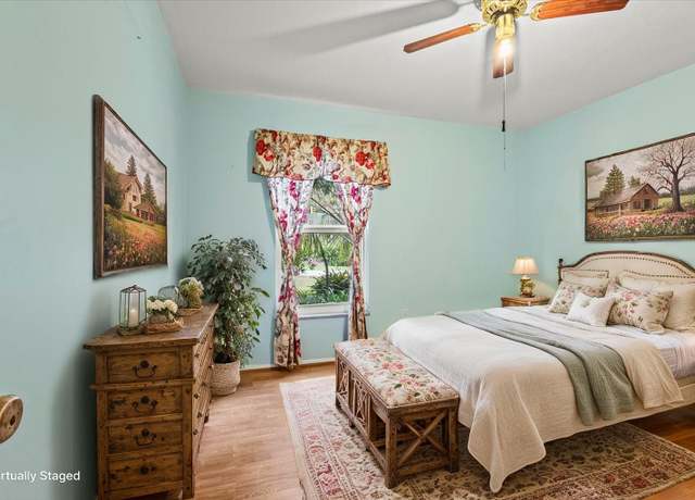 Property at 233 13th St SW, Vero Beach, FL 32962, 2 beds, 1.5 baths