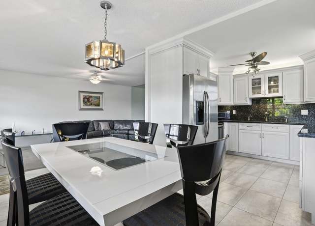 Property at 328 Richmond C, Deerfield Beach, FL 33442, 2 beds, 2 baths