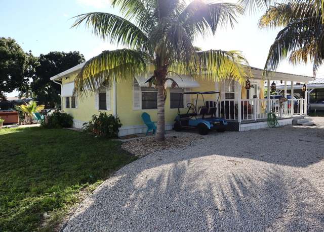 Property at 1099 7th St, Okeechobee, FL 34974, 2 beds, 2 baths