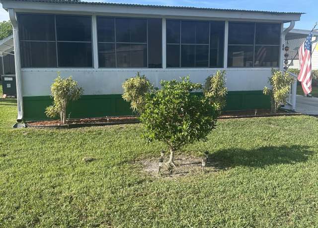Property at 86 Sandhill Blvd, Fort Pierce, FL 34982, 2 beds, 2 baths