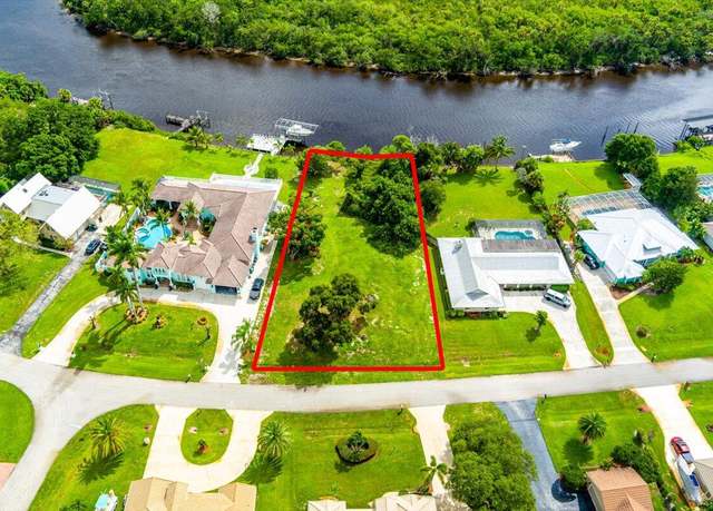 Property at 733 SE Hidden River Dr, Port Saint Lucie, FL 34983