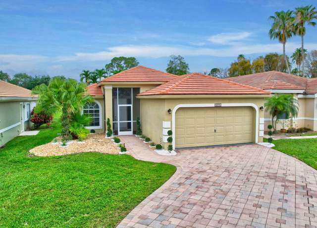 Property at 6370 Breckenridge Cir, Lake Worth, FL 33467, 3 beds, 2 baths