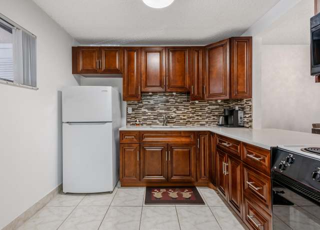 Property at 2687 N Garden 206 Dr #206, Lake Worth, FL 33461, 1 bed, 1 bath