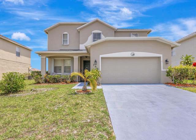 Property at 700 Carriage Lake Way, Vero Beach, FL 32968, 3 beds, 2.5 baths