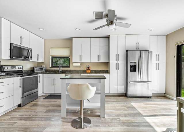 Property at 247 Deer Creek Wildwood Cir, Deerfield Beach, FL 33442, 2 beds, 2 baths
