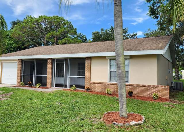Property at 342 NE Surrey St, Port Saint Lucie, FL 34983, 3 beds, 2 baths