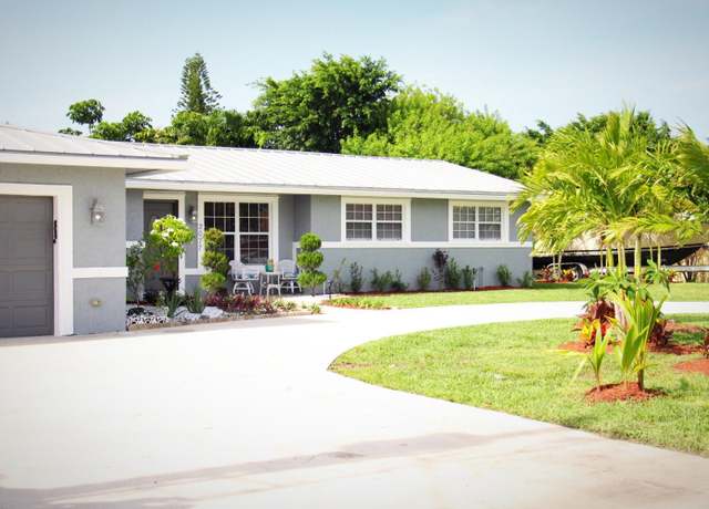 Property at 2077 Carambola Rd, West Palm Beach, FL 33406, 4 beds, 3 baths