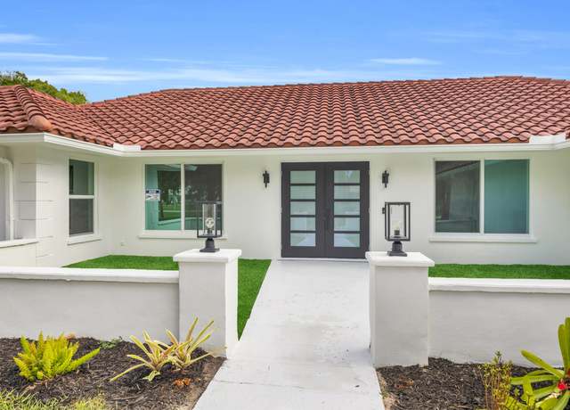 Property at 4372 SW Bimini Cir N, Palm City, FL 34990, 3 beds, 3 baths