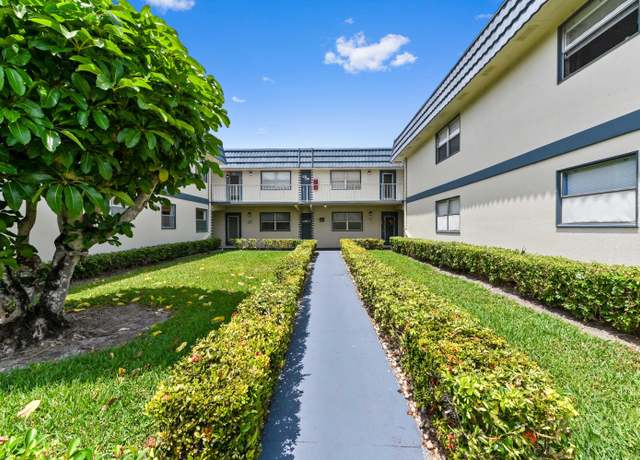 Property at 221 Brittany E, Delray Beach, FL 33446, 2 beds, 2 baths