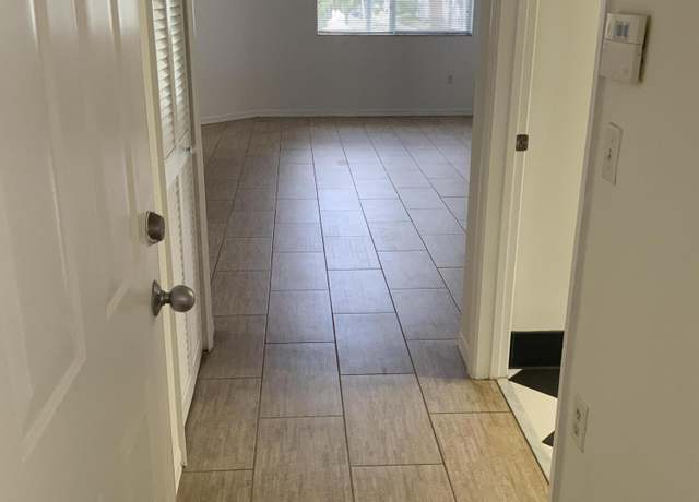 Property at 11011 Legacy Ln #204, Palm Beach Gardens, FL 33410, 1 bed, 1 bath