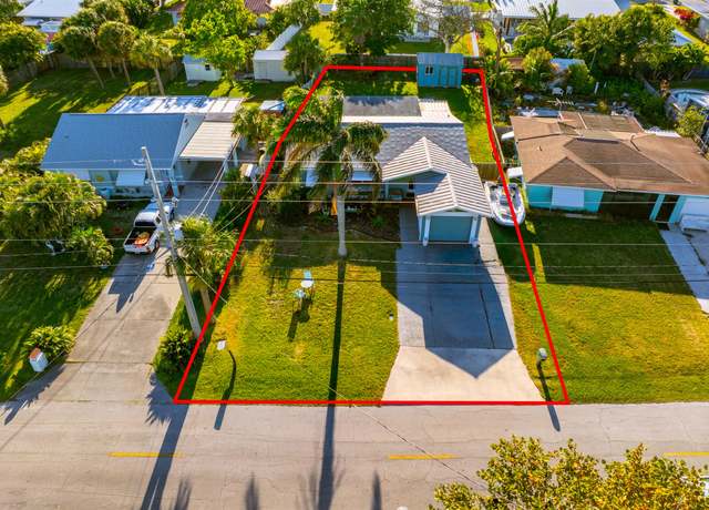Property at 311 Granada St, Fort Pierce, FL 34949, 3 beds, 2 baths